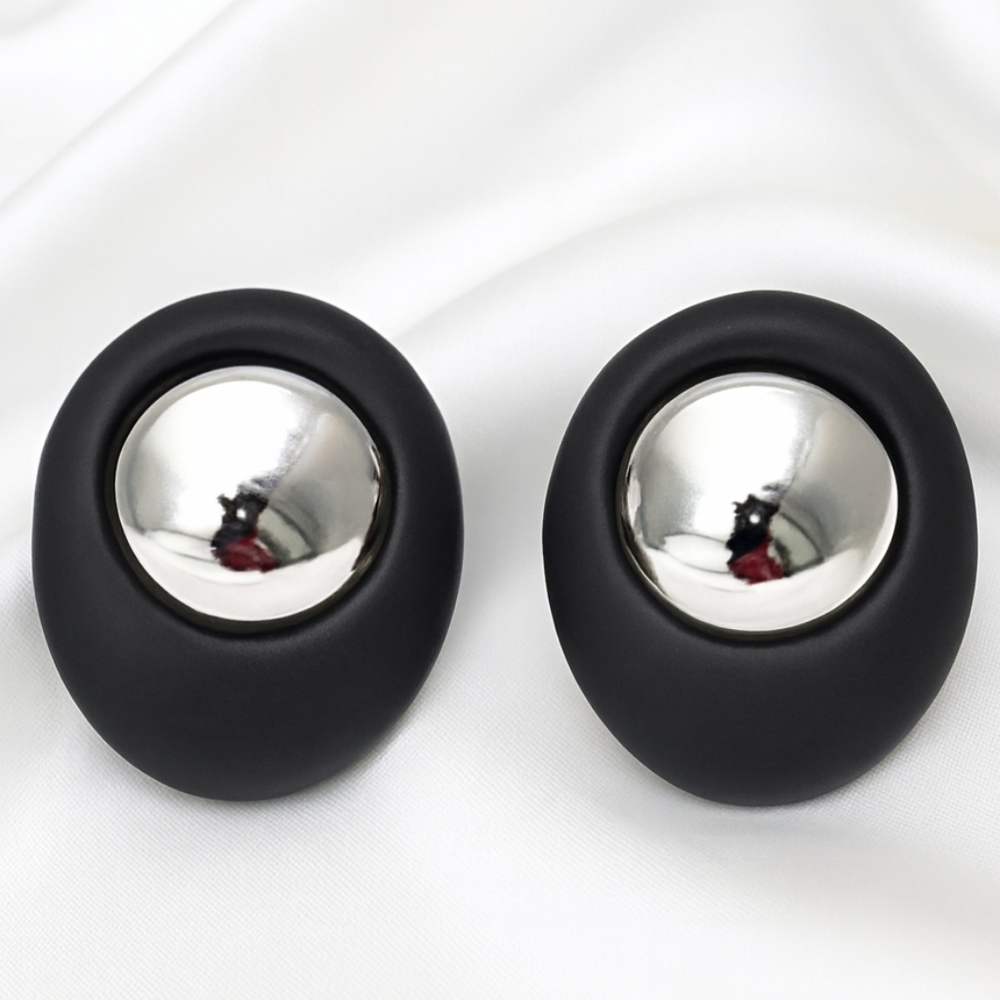 Women's Polished Silver Circle Black Oval Shape Stud Earrings 1.25 x 1" Jewelry